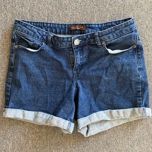 The Limited Jean Short size 8